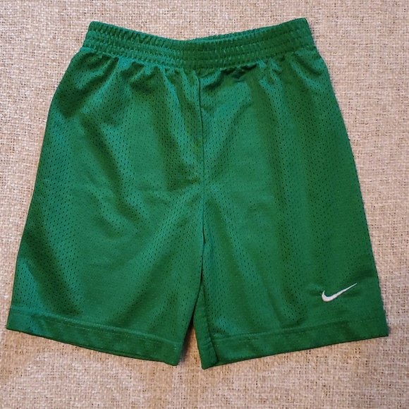 Boys Green Nike 4T Elastic Gym athletic Shorts